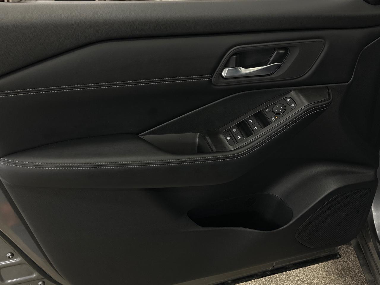 2024 Nissan Rogue SV Moonroof 4dr All-Wheel Drive Sport Utility Photo