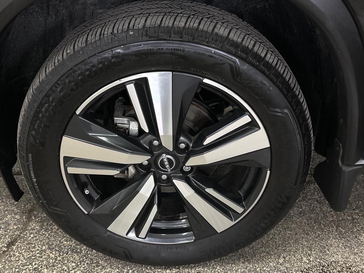 2024 Nissan Rogue SV Moonroof 4dr All-Wheel Drive Sport Utility Photo