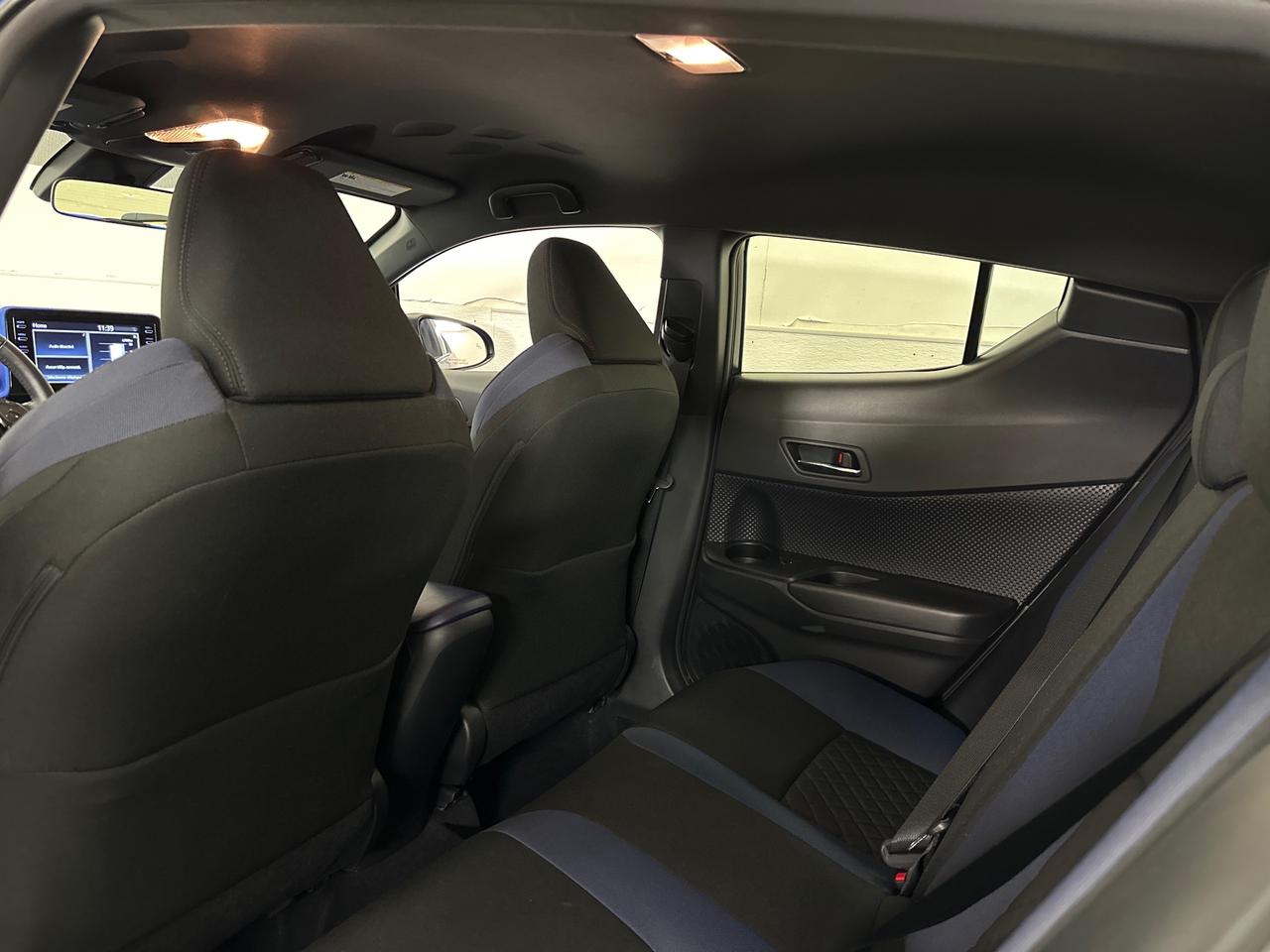 2022 Toyota C-HR XLE Premium Photo