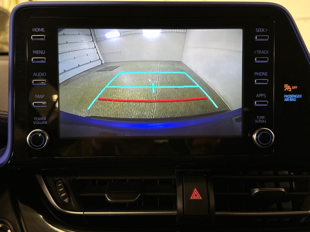 2022 Toyota C-HR XLE Premium Photo