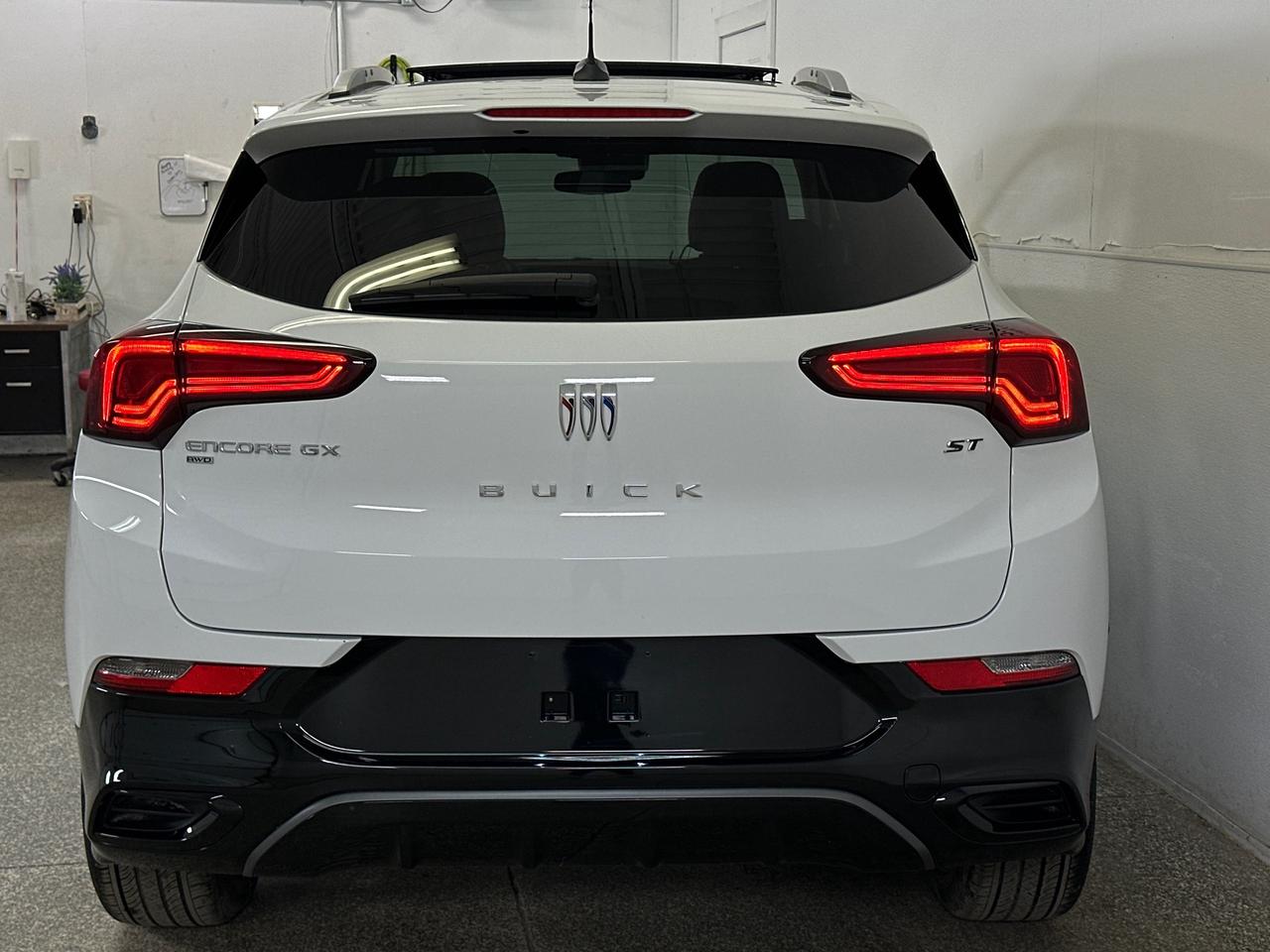 2024 Buick Encore GX Sport Touring Photo