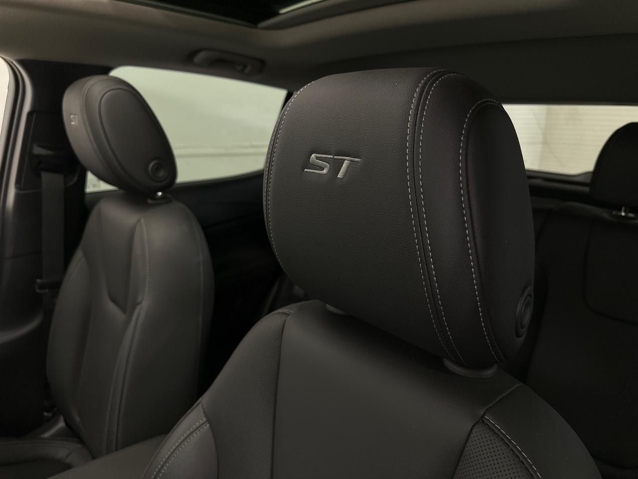 2024 Buick Encore GX Sport Touring Photo