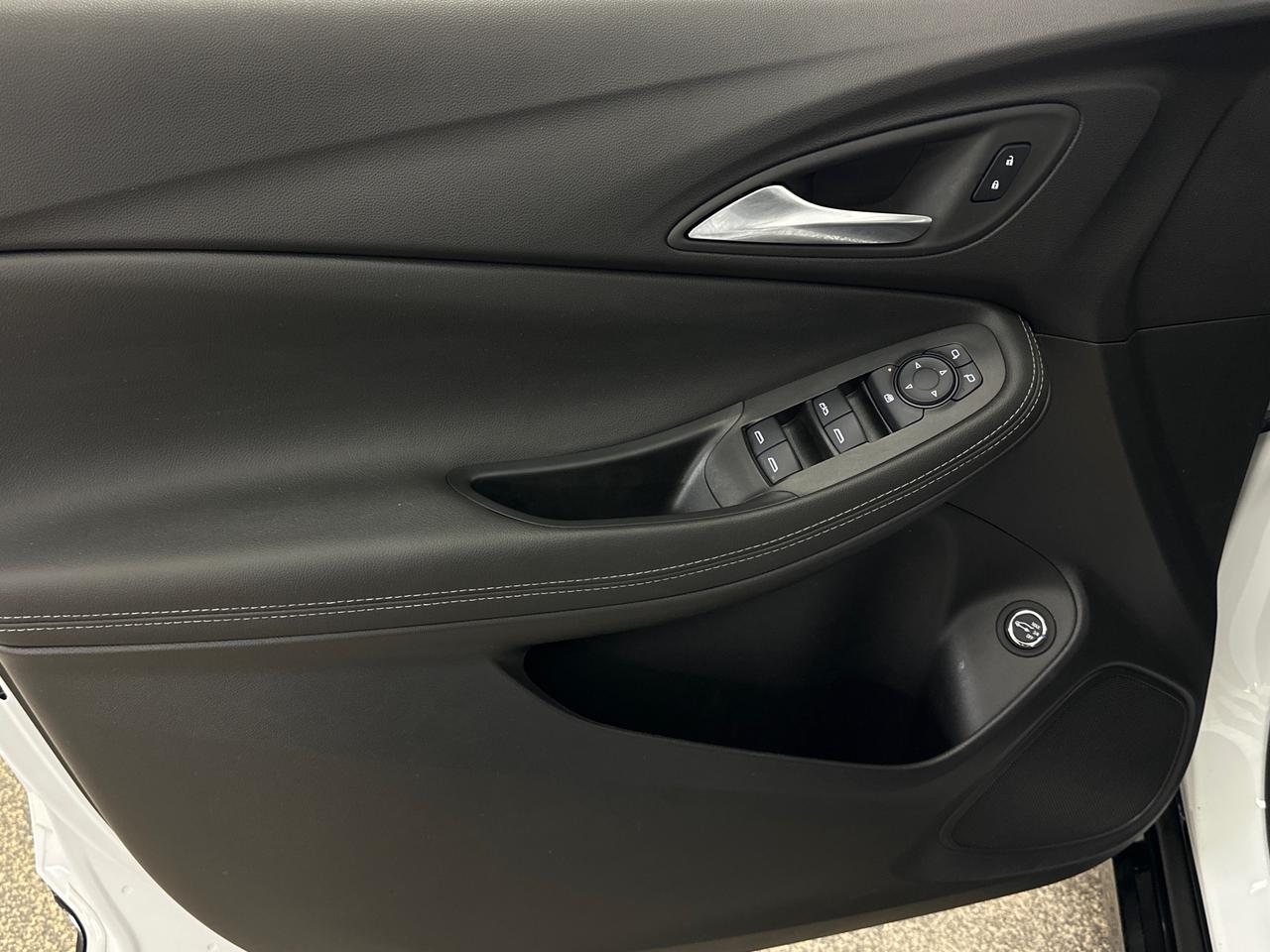 2024 Buick Encore GX Sport Touring Photo