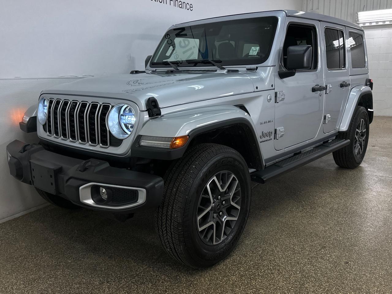2024 Jeep Wrangler Sahara Photo