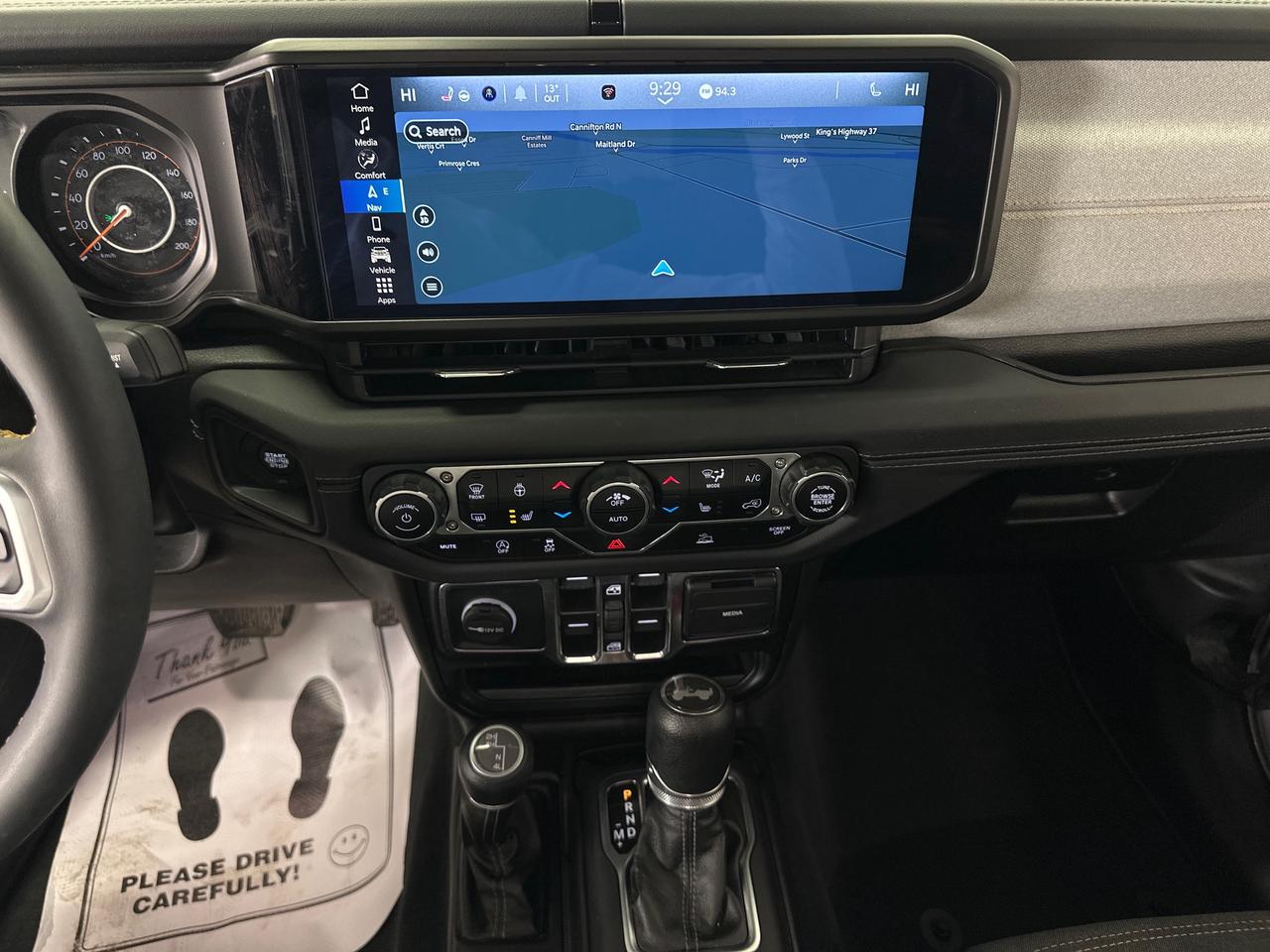 2024 Jeep Wrangler Sahara Photo