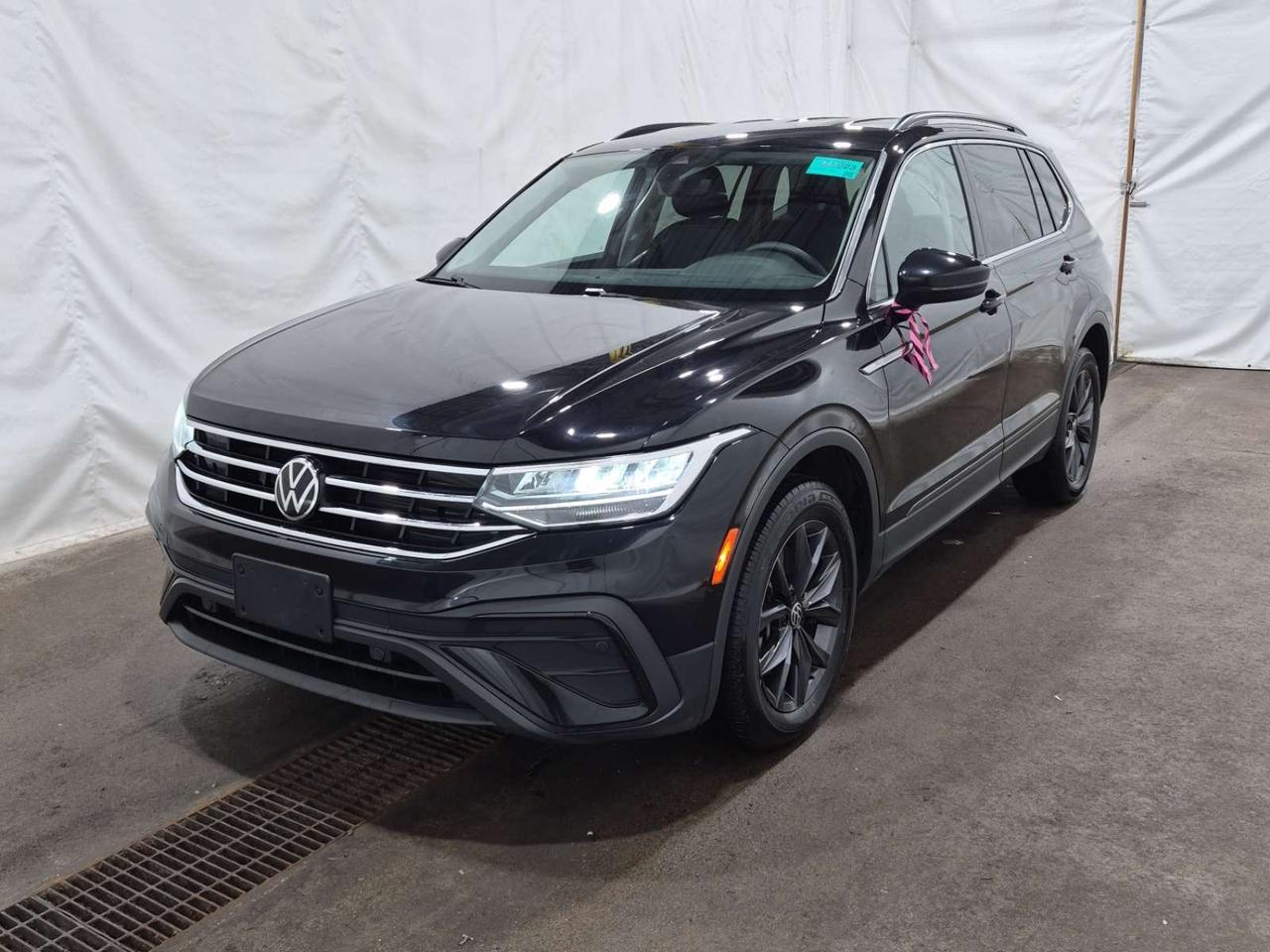 2023 Volkswagen Tiguan Comfortline 4dr All-wheel Drive 4MOTION Photo0