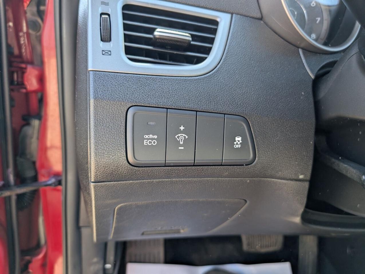 2016 Hyundai Elantra GLS   CAMERA   SUNROOF   HTD SEATS Photo