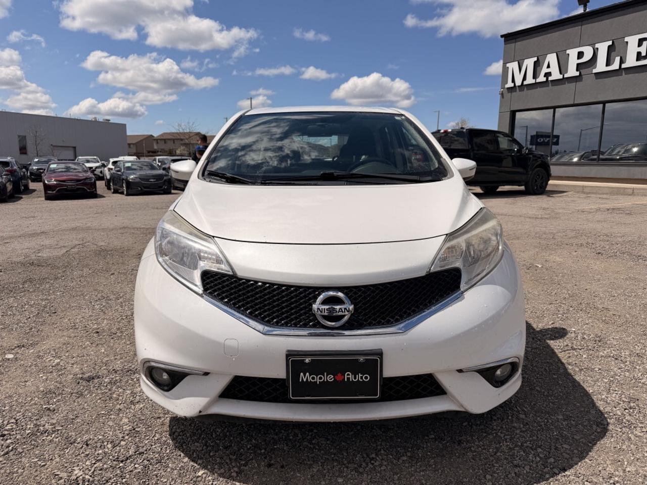 2015 Nissan Versa Note SR   CAMERA  HTD SEATS   BLUETOOTH Photo