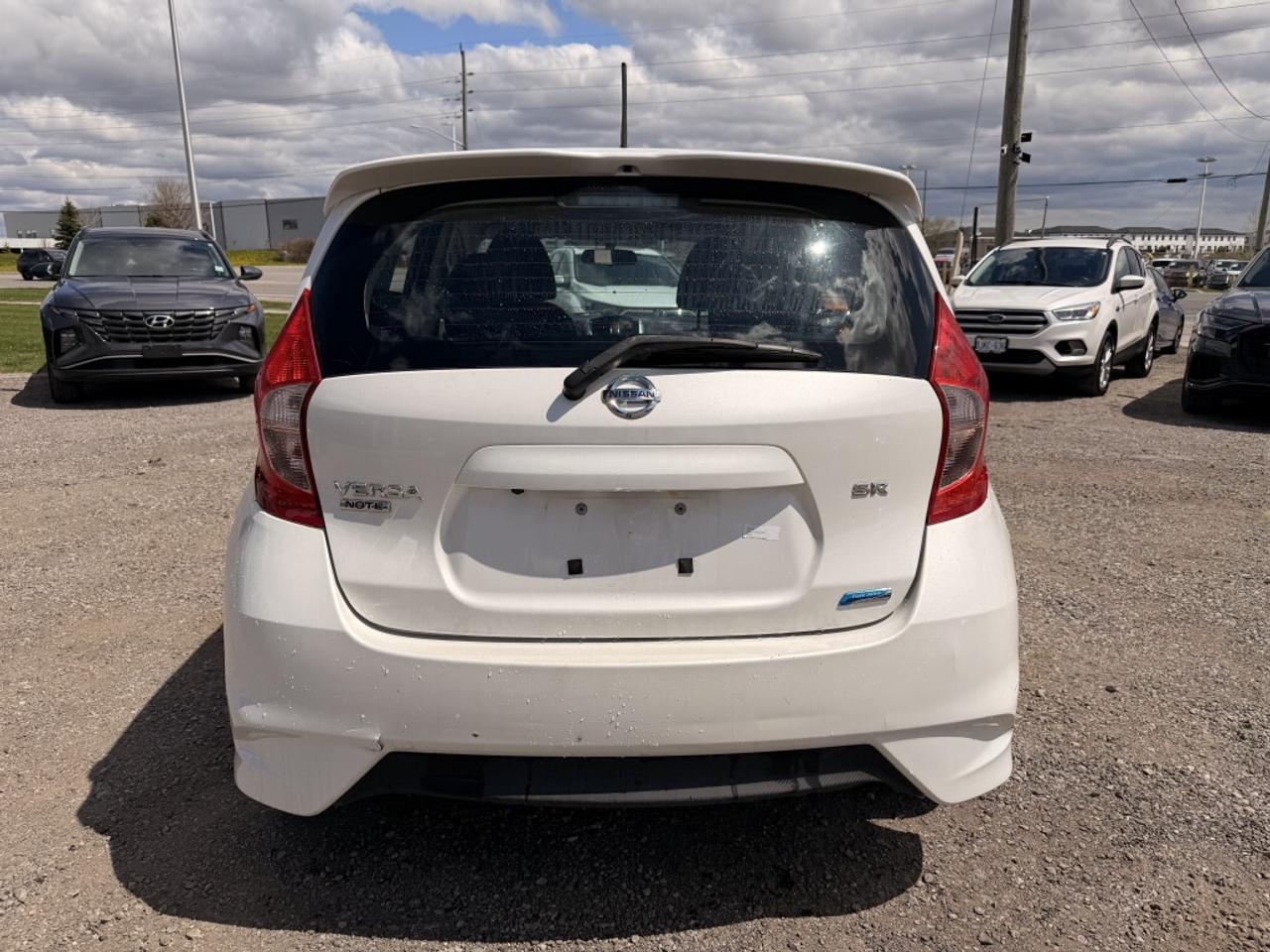 2015 Nissan Versa Note SR   CAMERA  HTD SEATS   BLUETOOTH Photo
