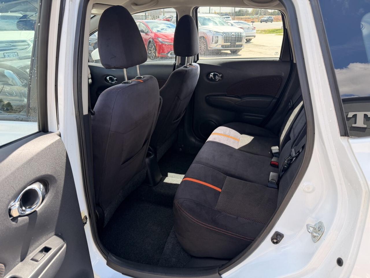 2015 Nissan Versa Note SR   CAMERA  HTD SEATS   BLUETOOTH Photo