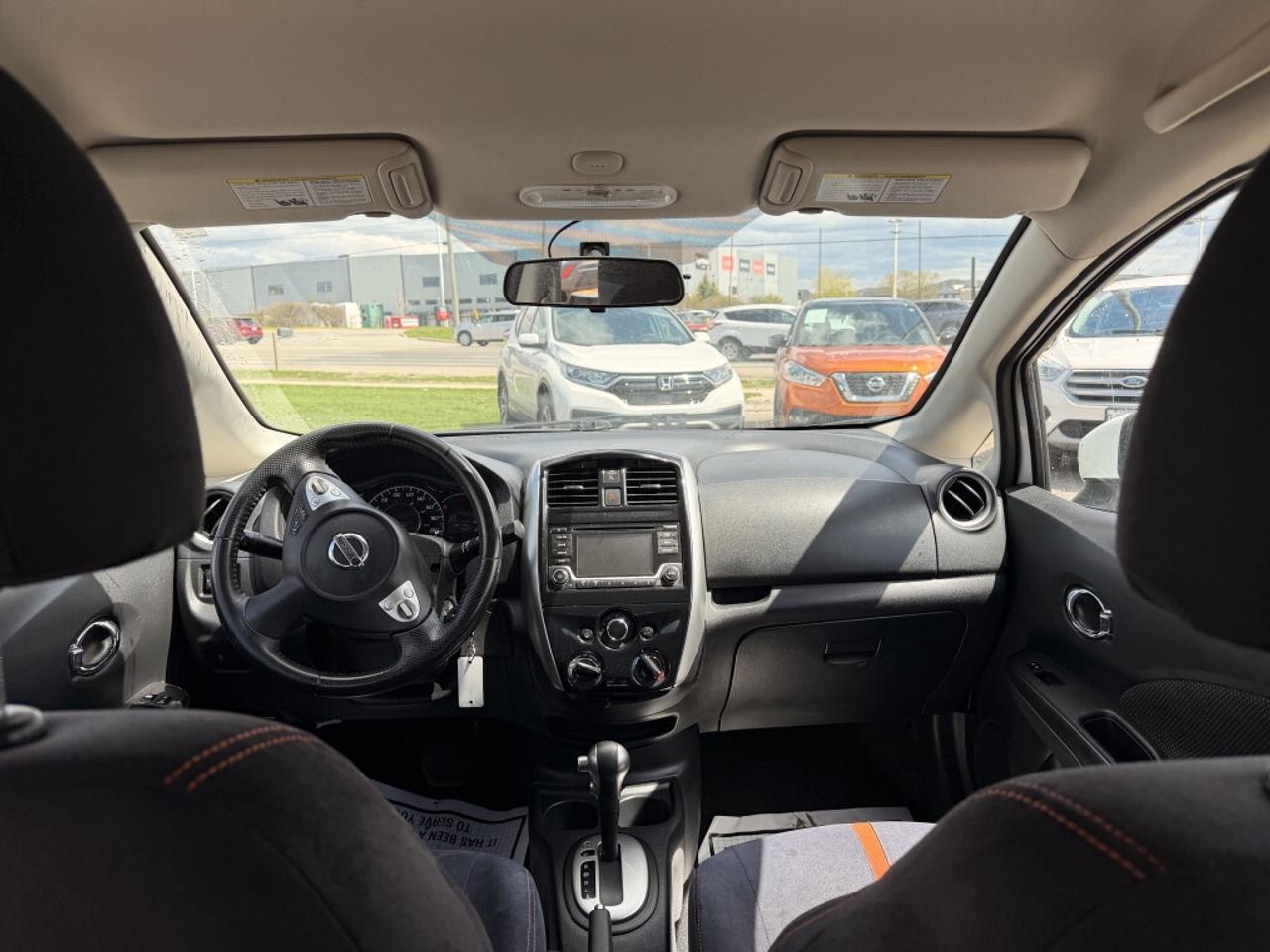2015 Nissan Versa Note SR   CAMERA  HTD SEATS   BLUETOOTH Photo