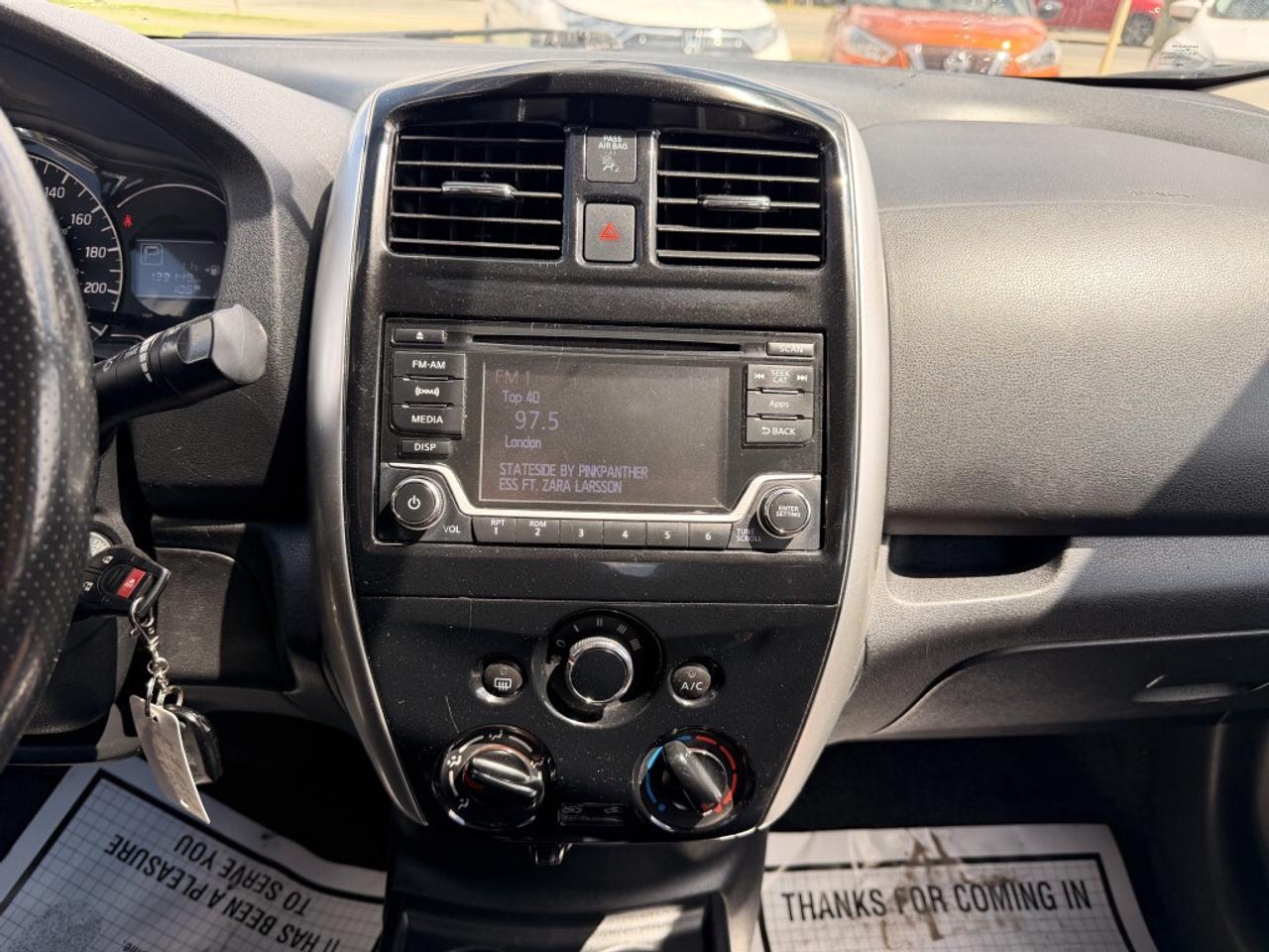 2015 Nissan Versa Note SR   CAMERA  HTD SEATS   BLUETOOTH Photo