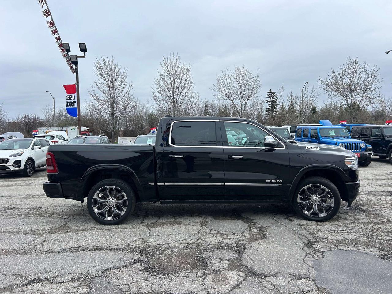 2019 RAM 1500 Limited 4x4 w/Level 1, Sunroof, 22" Wheels, TBC Photo