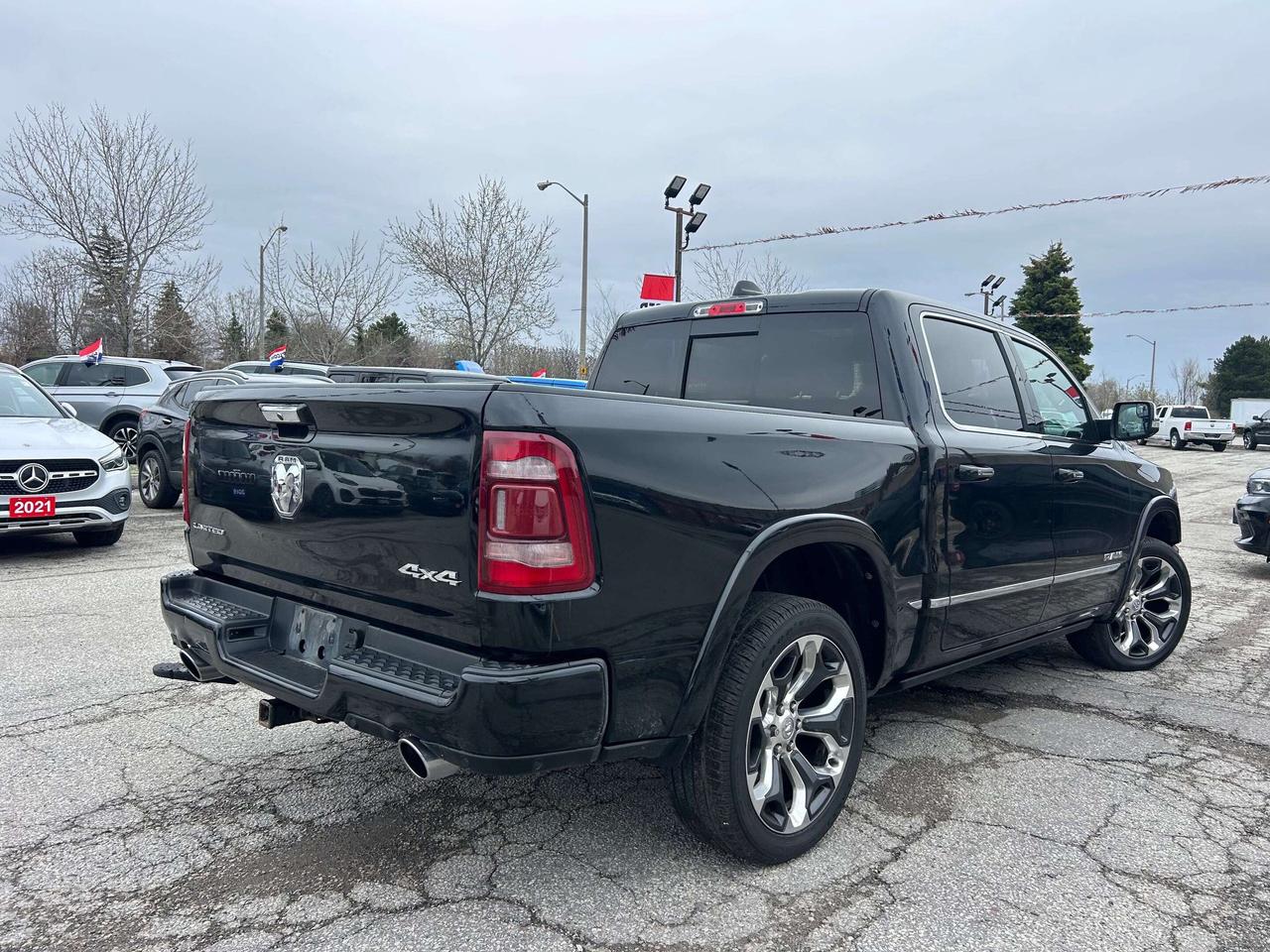 2019 RAM 1500 Limited 4x4 w/Level 1, Sunroof, 22" Wheels, TBC Photo