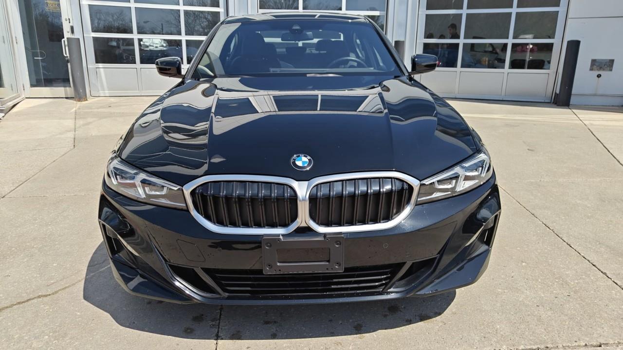 2023 BMW 330 i xDrive 4dr All-Wheel Drive Sedan Photo