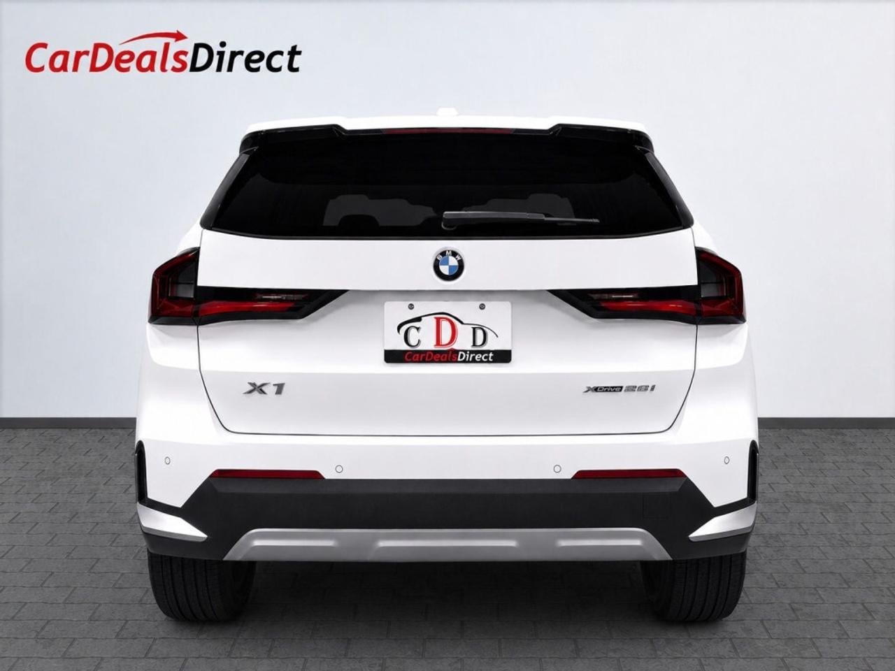 2023 BMW X1 xDrive28i AWD/Leather/NAVI/Sunroof/Clean carfax/Se Photo