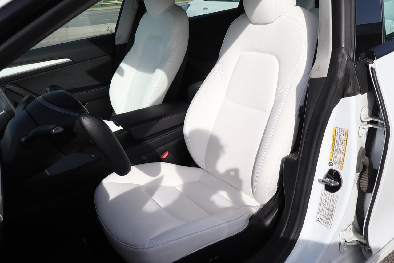 2022 Tesla Model 3 SR+   NO ACCIDENT   CLEAN CARFAX   WHITE INTERIOR Photo