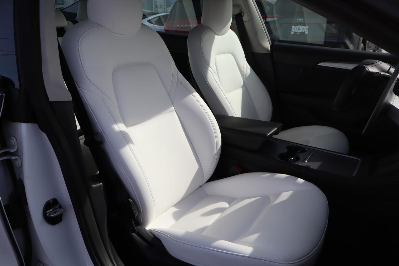2022 Tesla Model 3 SR+   NO ACCIDENT   CLEAN CARFAX   WHITE INTERIOR Photo