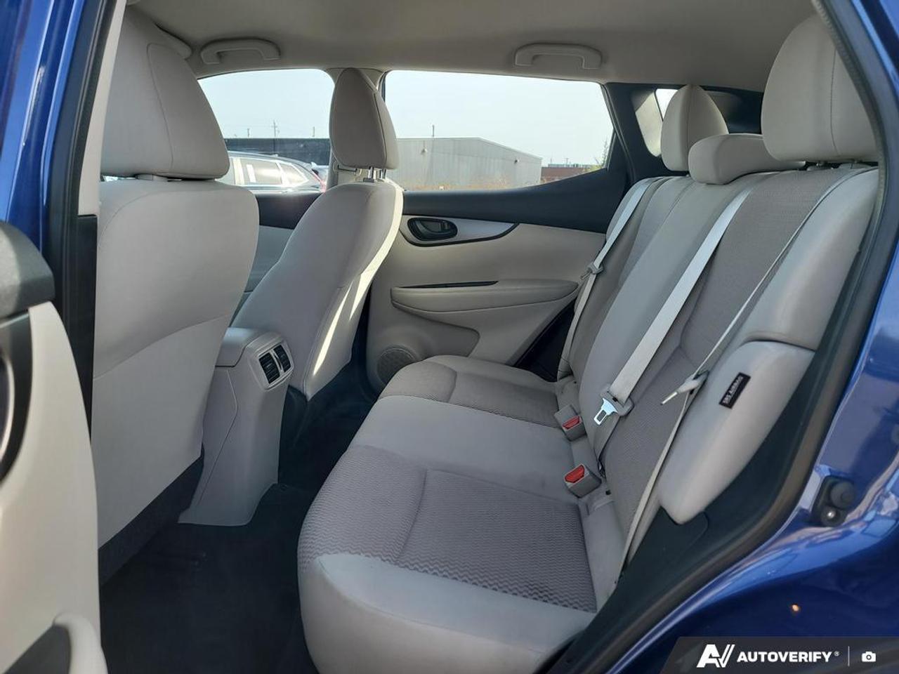 2023 Nissan Qashqai S HEATED SEATS   SMART DEVICE INTEGRATION   LANE A Photo