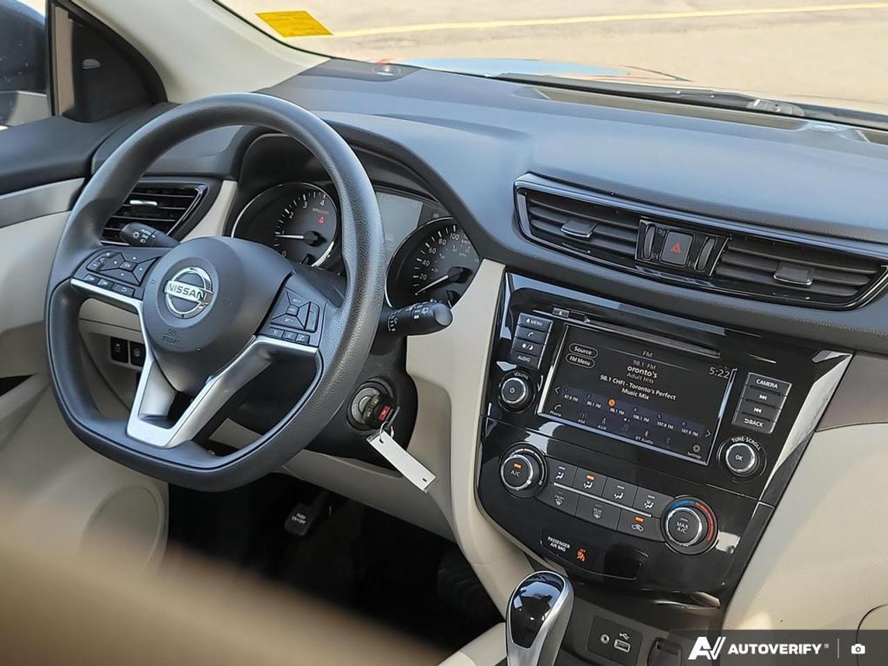 2023 Nissan Qashqai S HEATED SEATS   SMART DEVICE INTEGRATION   LANE A Photo