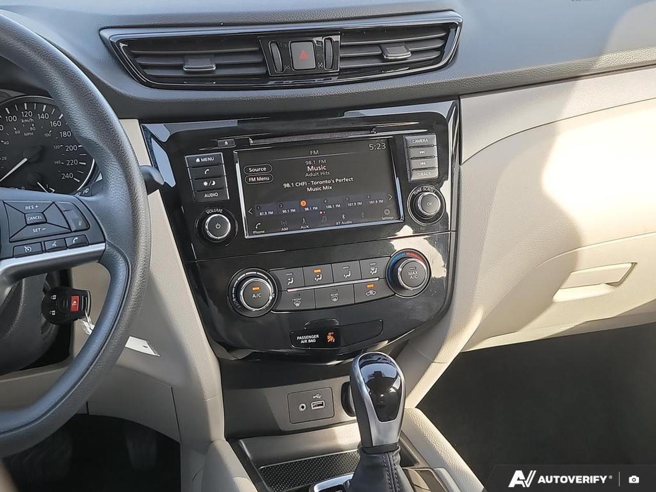 2023 Nissan Qashqai S HEATED SEATS   SMART DEVICE INTEGRATION   LANE A Photo