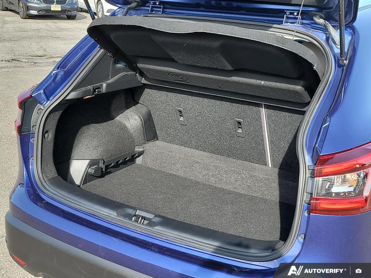 2023 Nissan Qashqai S HEATED SEATS   SMART DEVICE INTEGRATION   LANE A Photo