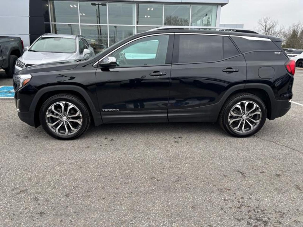 2021 GMC Terrain SLT All-wheel Drive Photo