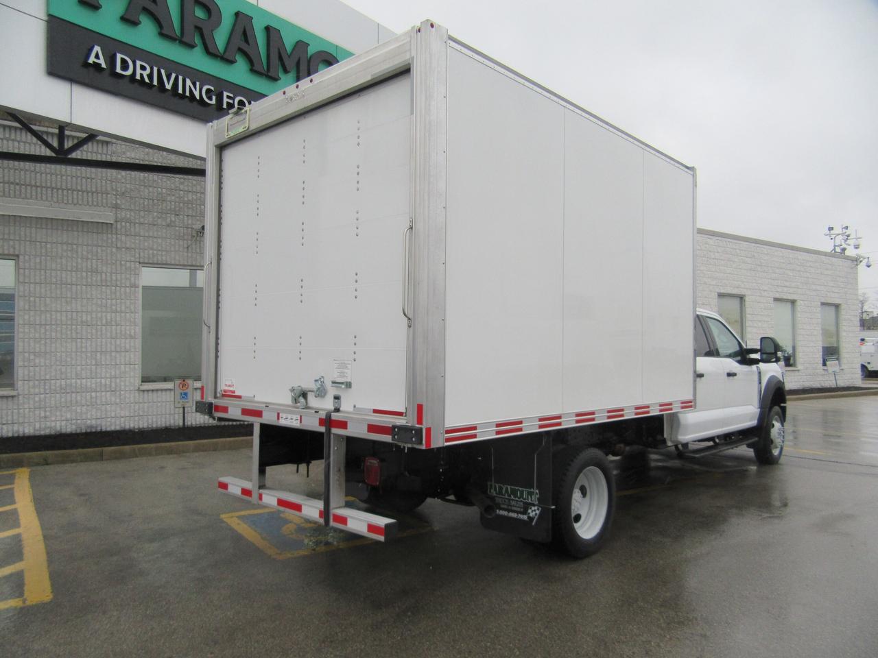 2023 Ford F-550 CREW CAB 4X4 DIESEL NEW 12FT ALUMINUM BOX Photo2