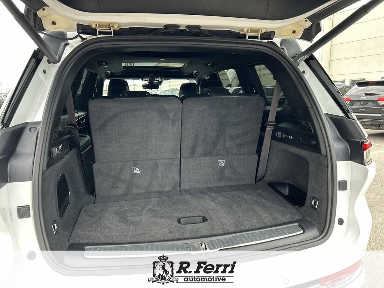 2021 Jeep Grand Cherokee L Overland 4dr 4x4 Photo