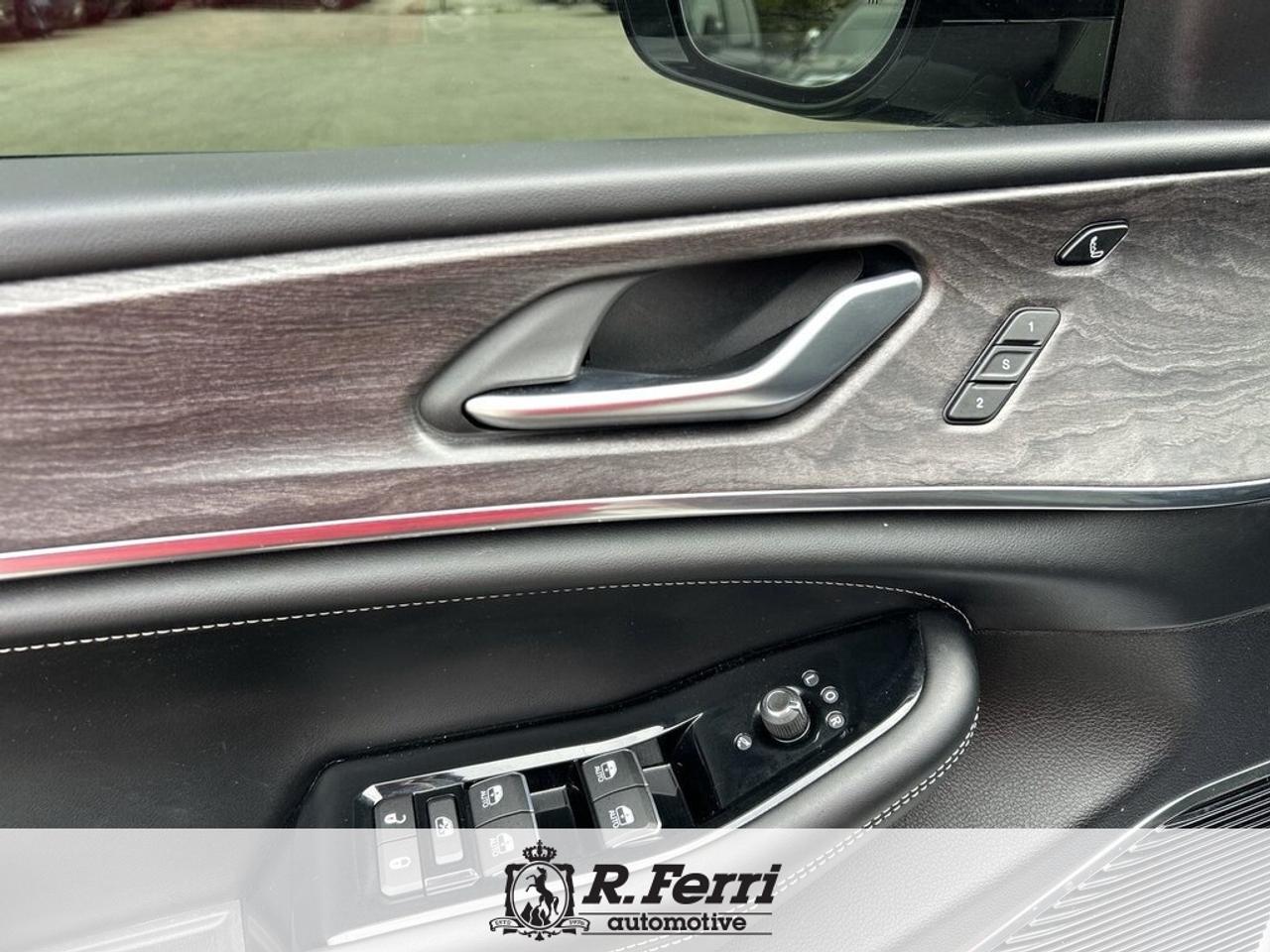 2021 Jeep Grand Cherokee L Overland 4dr 4x4 Photo