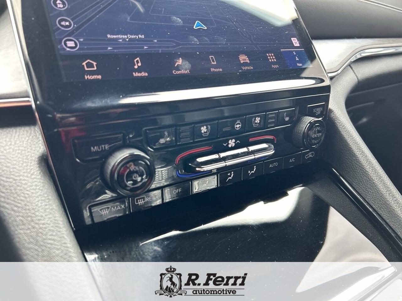 2024 Jeep Grand Cherokee Overland 4dr 4x4 Photo