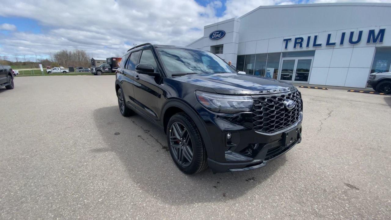 2026 Ford Explorer ST-Line Photo
