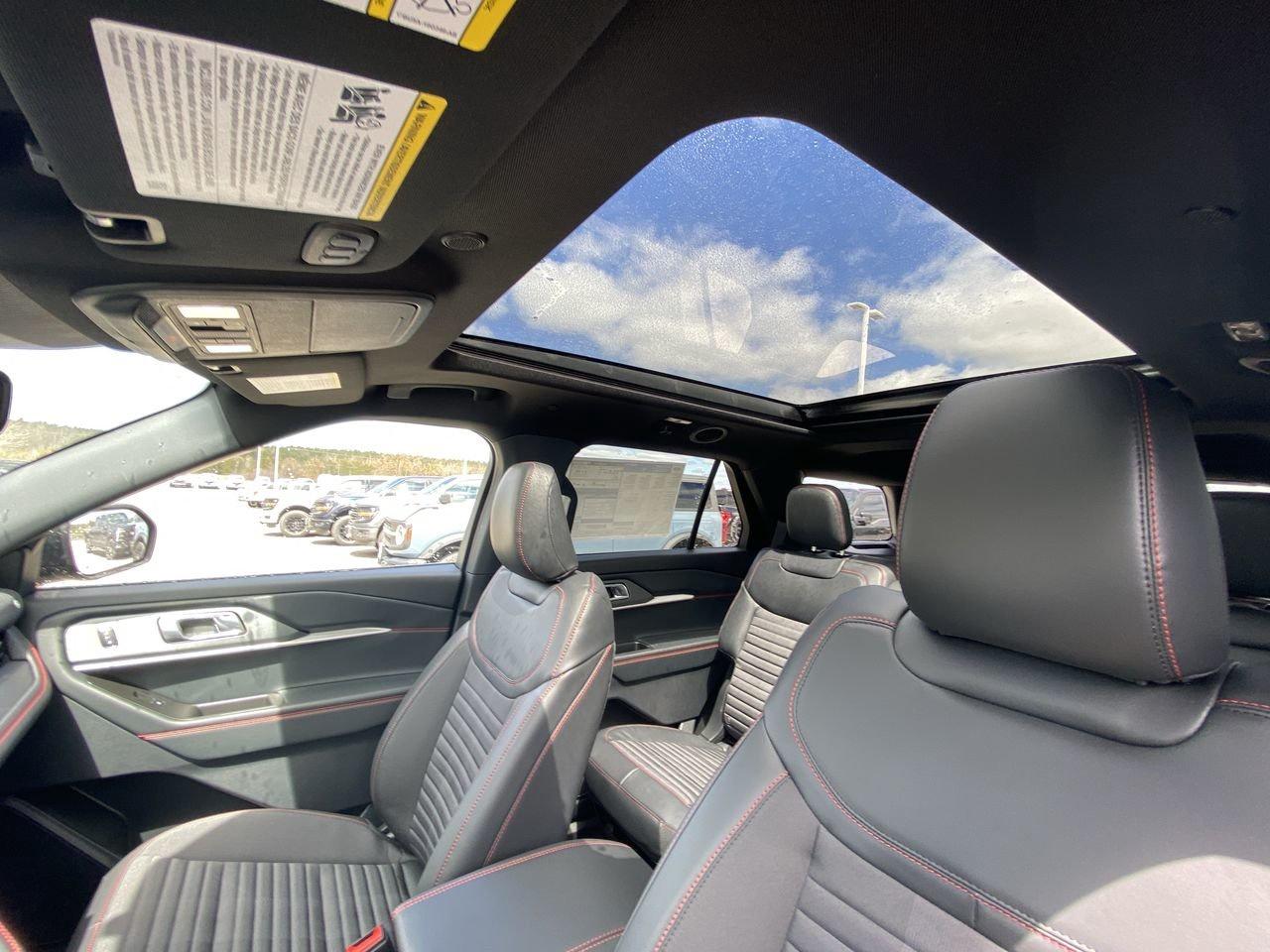 2026 Ford Explorer ST-Line Photo