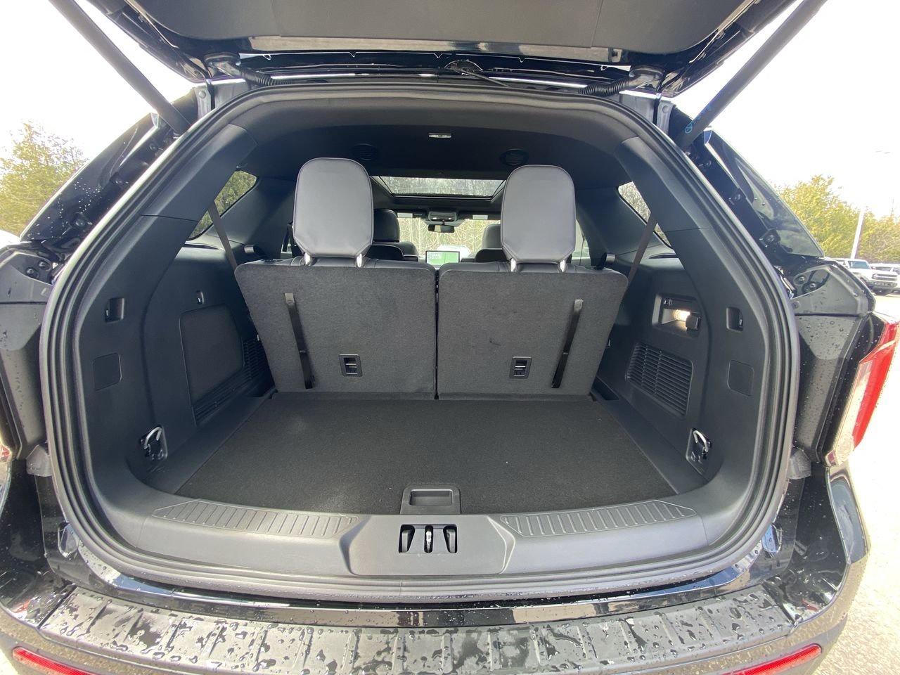 2026 Ford Explorer ST-Line Photo
