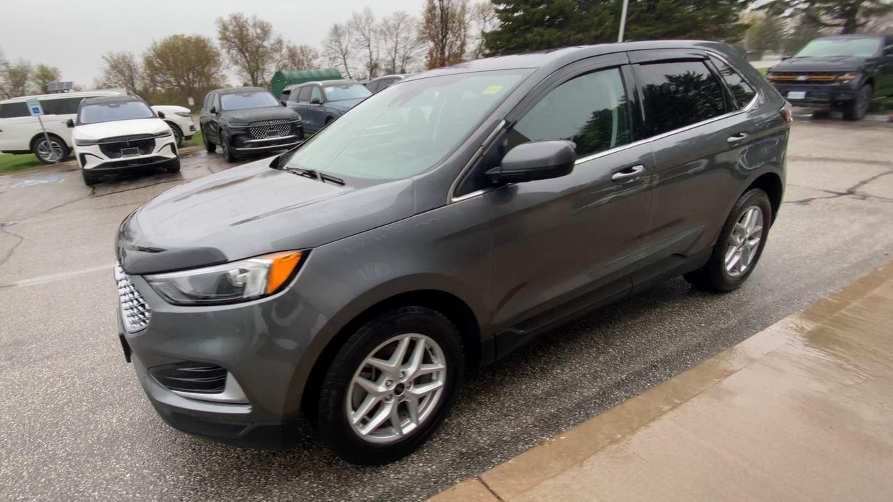 2024 Ford Edge SEL Photo3