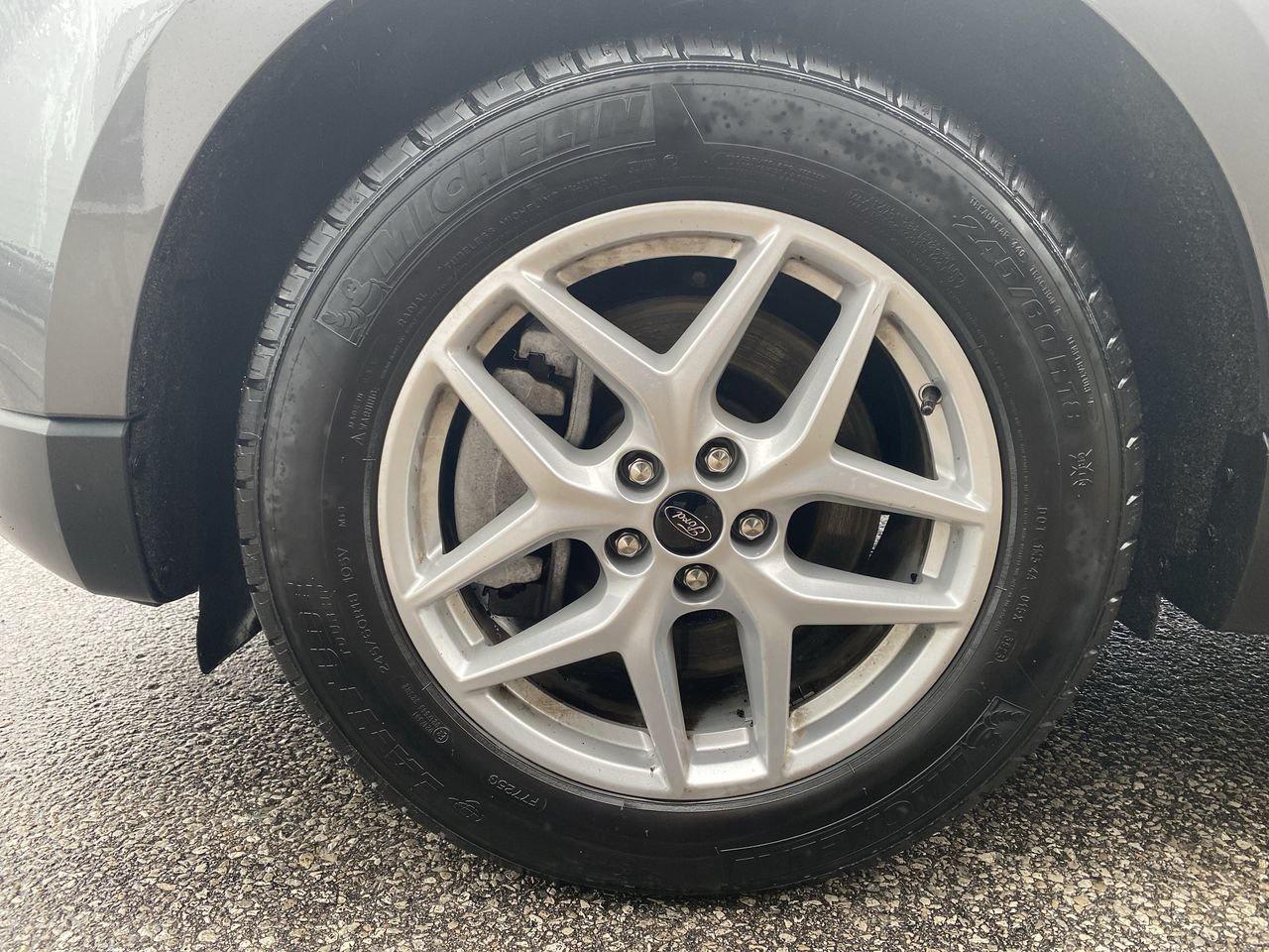 2024 Ford Edge SEL Photo