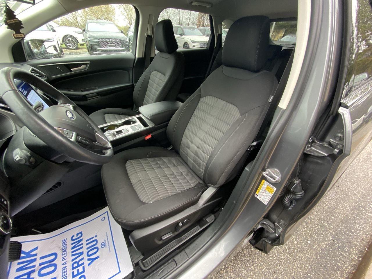 2024 Ford Edge SEL Photo