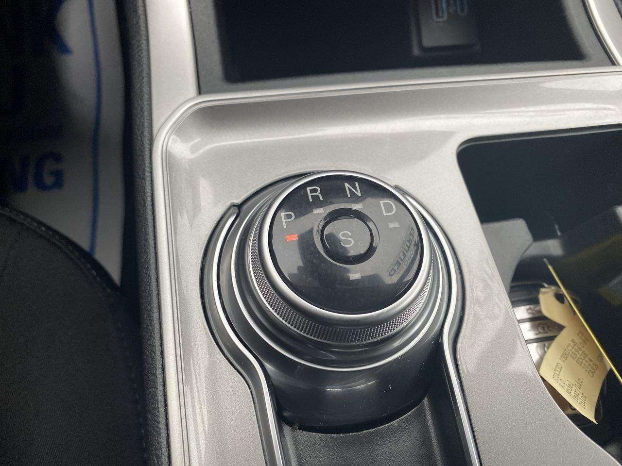 2024 Ford Edge SEL Photo