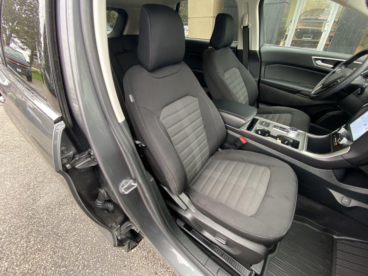 2024 Ford Edge SEL Photo