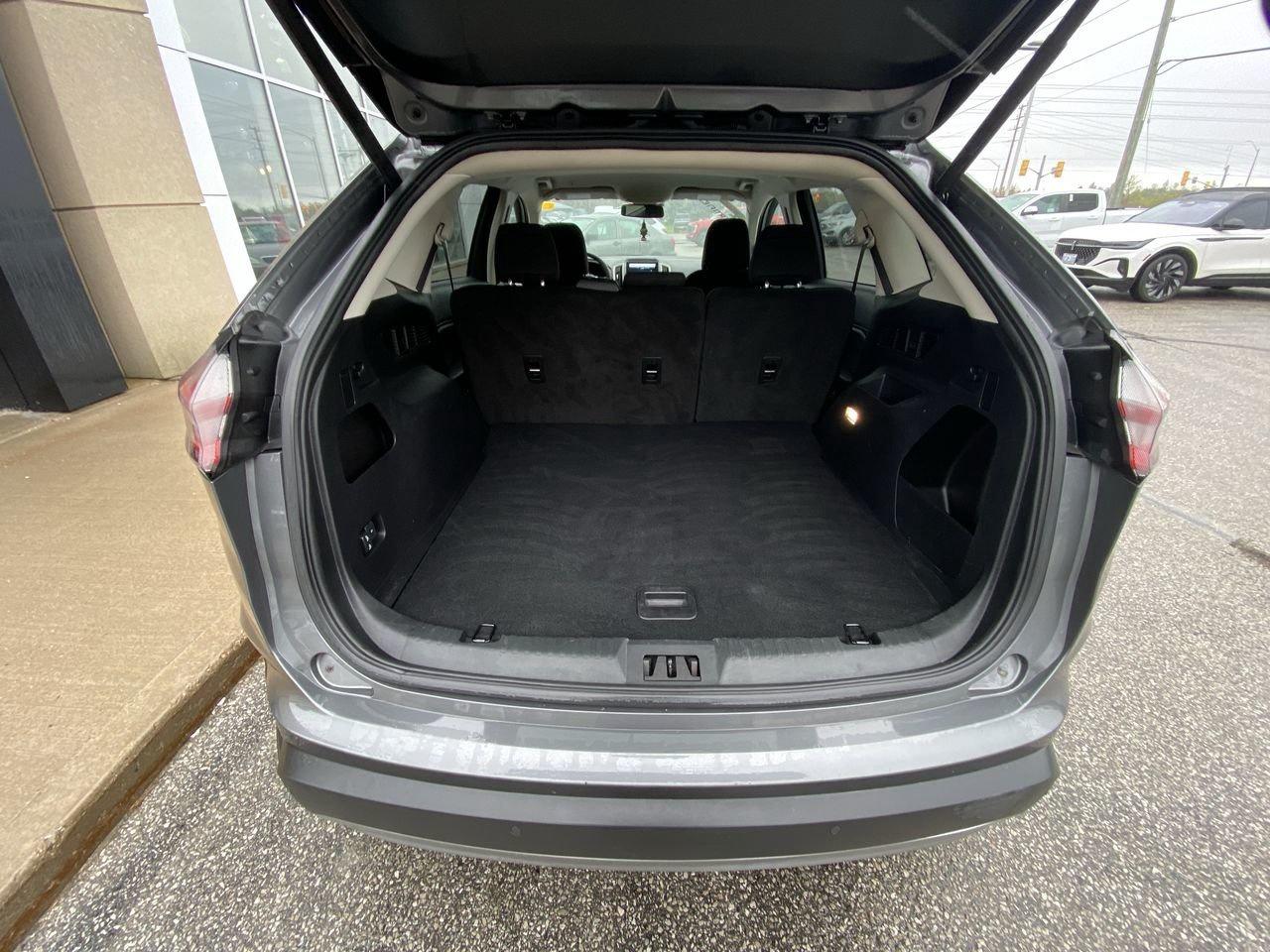 2024 Ford Edge SEL Photo