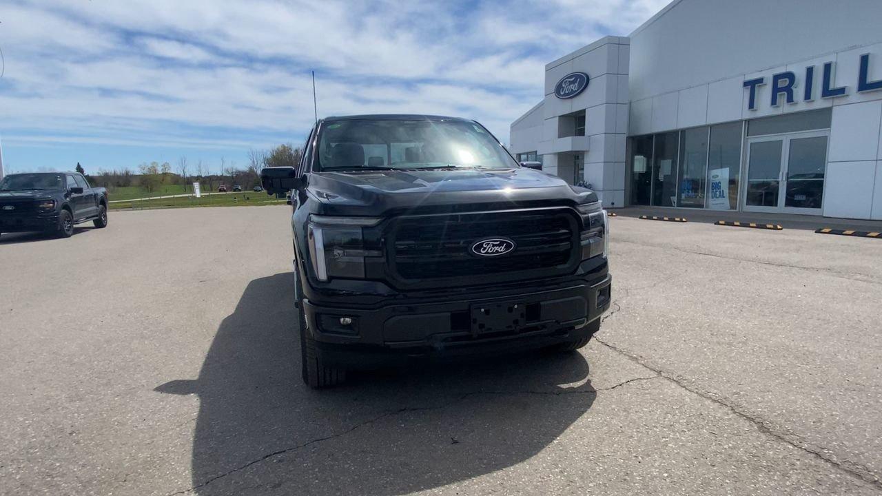 2026 Ford F-150 Lariat Photo2