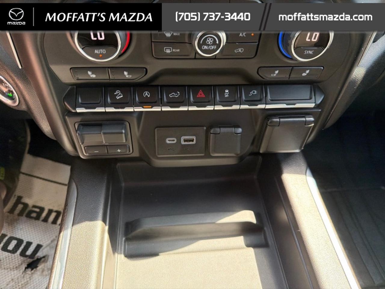 2021 Chevrolet Silverado 1500 RST Photo