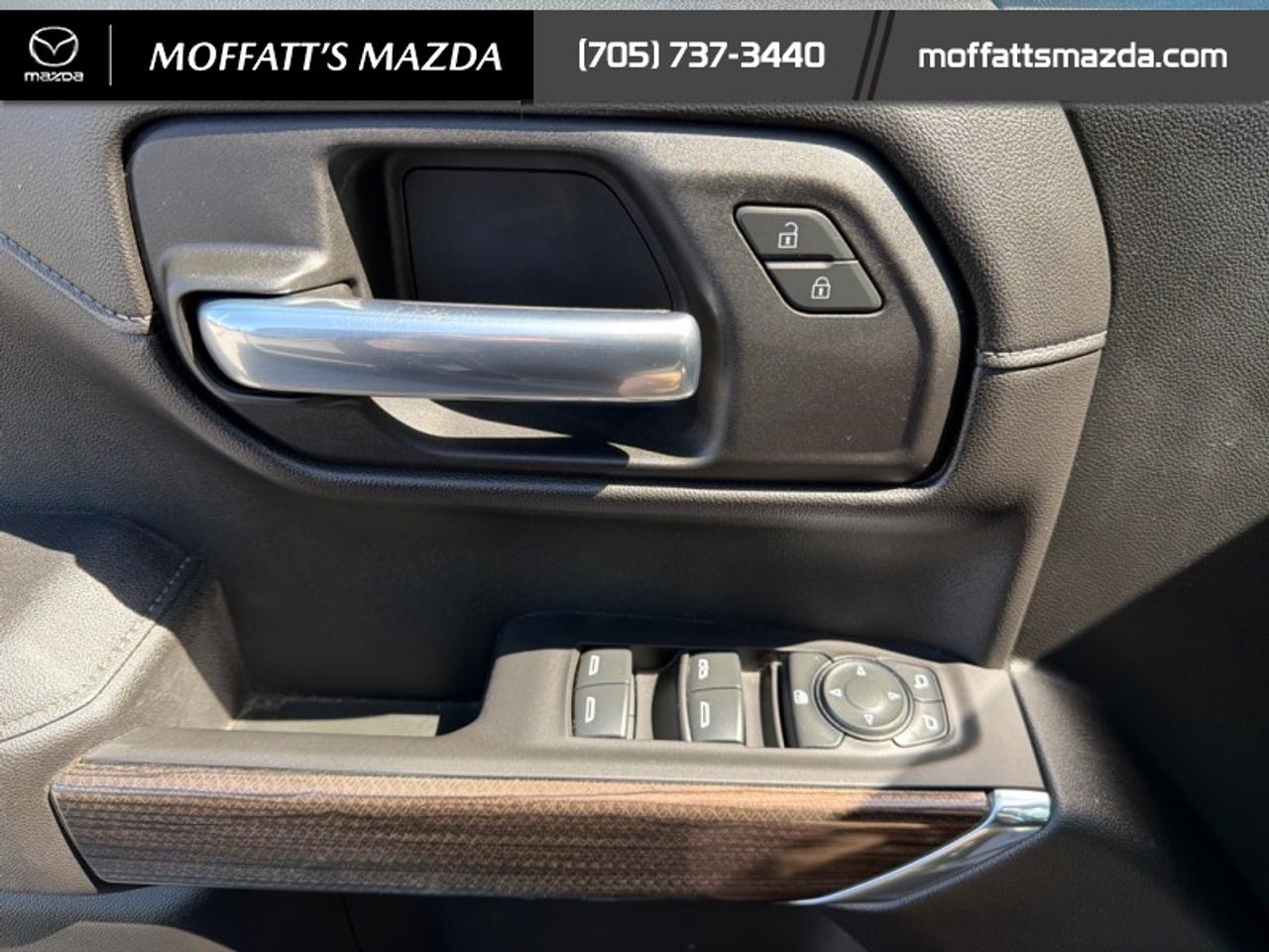 2021 Chevrolet Silverado 1500 RST Photo