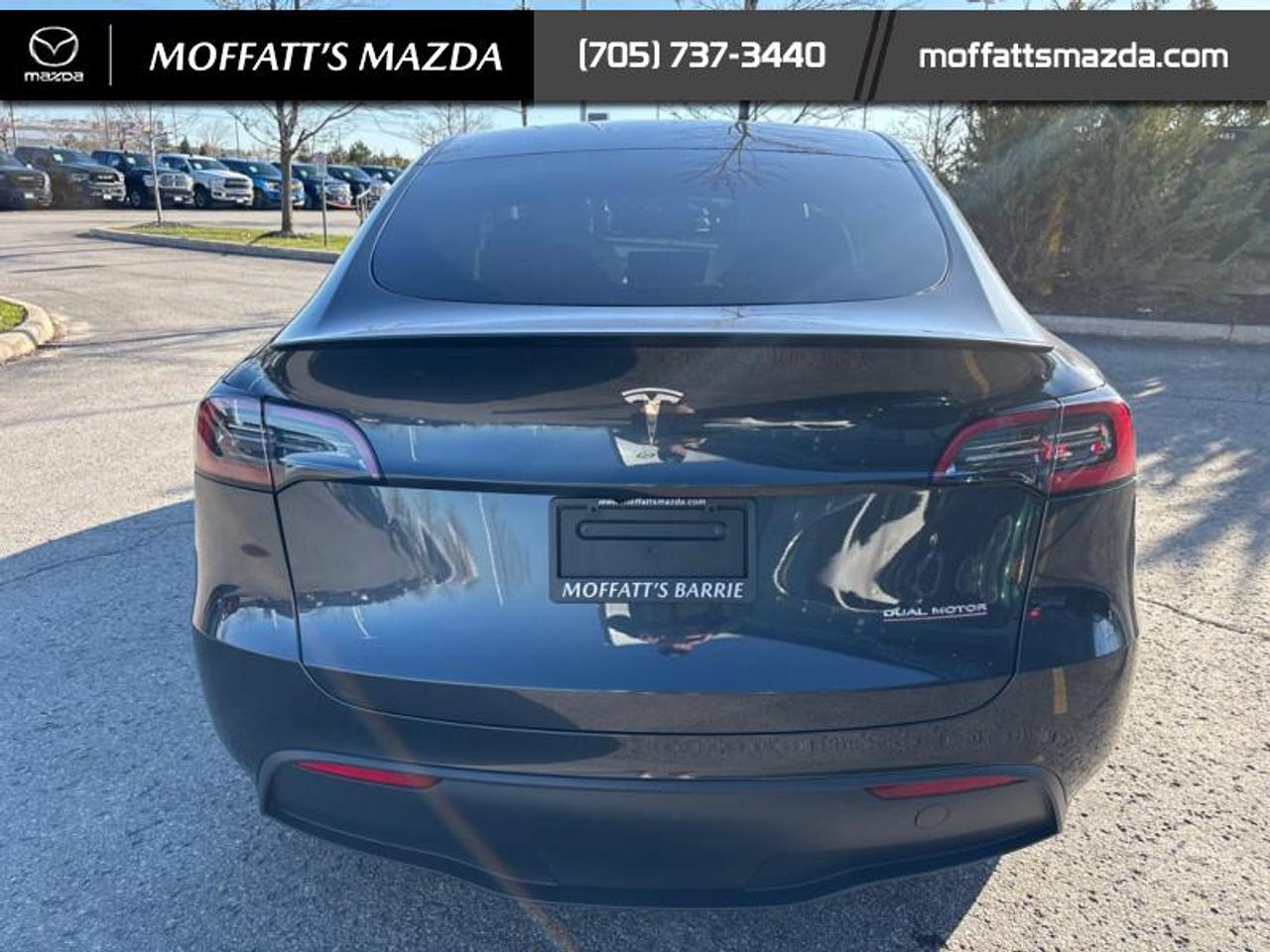 2024 Tesla Model Y PERFORMANCE Photo3