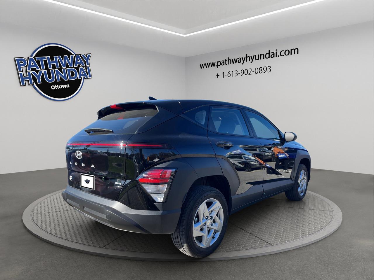 2024 Hyundai KONA Essential | Reverse Cam | Heated Seats Photo