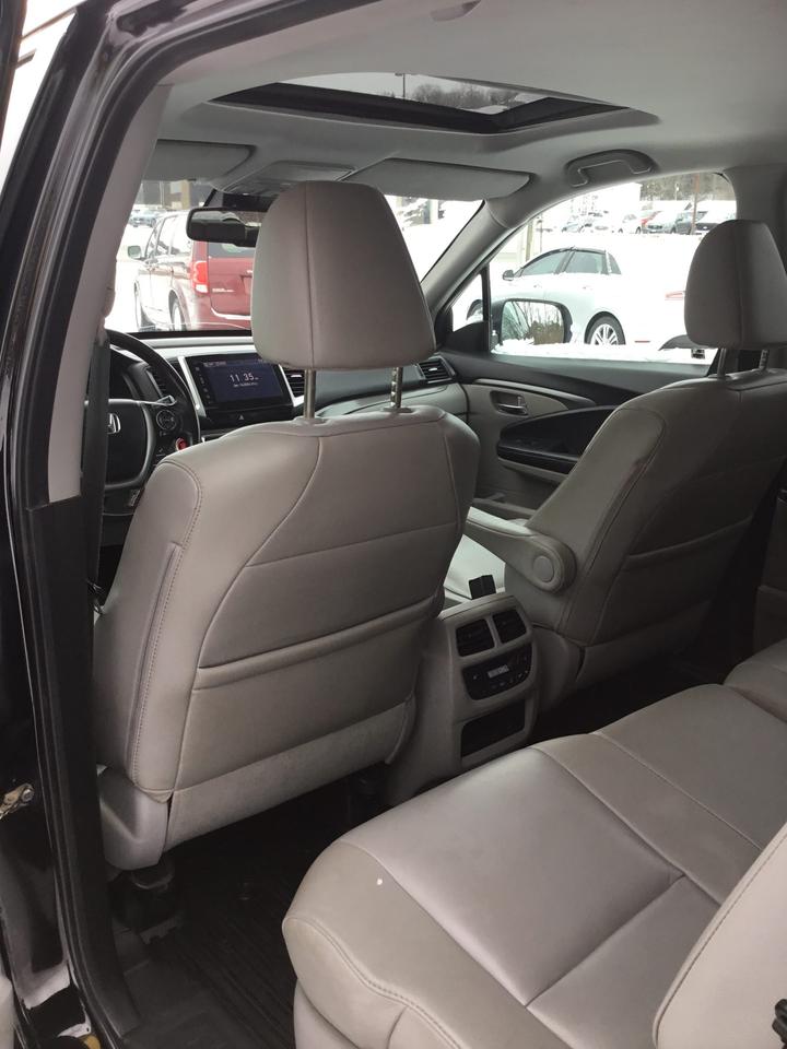 2016 Honda Pilot EX-L Photo