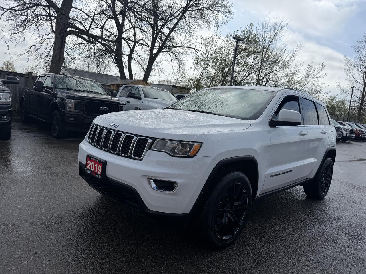 2019 Jeep Grand Cherokee Laredo E Photo