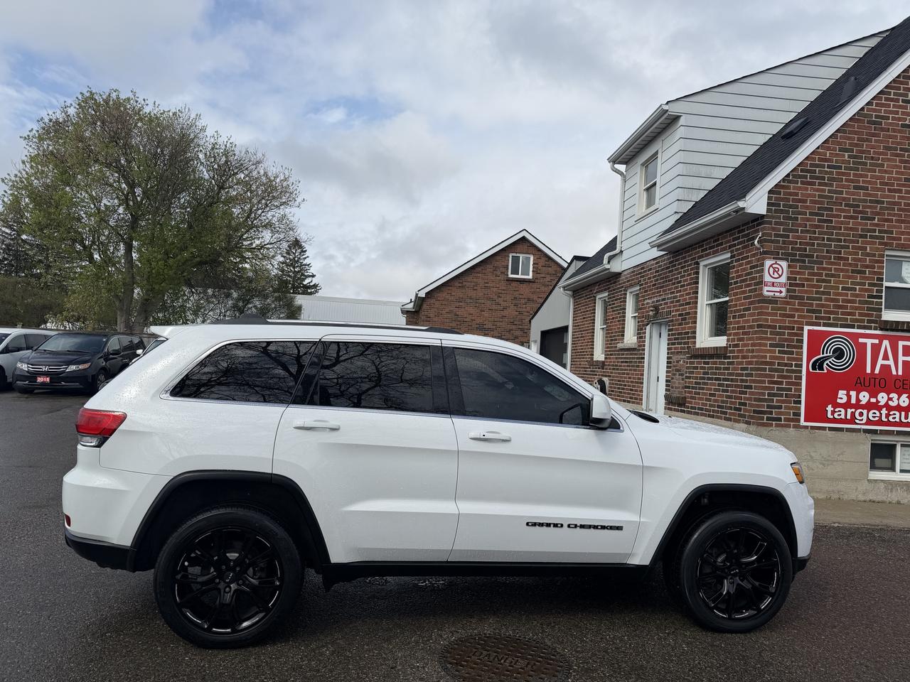 2019 Jeep Grand Cherokee Laredo E Photo