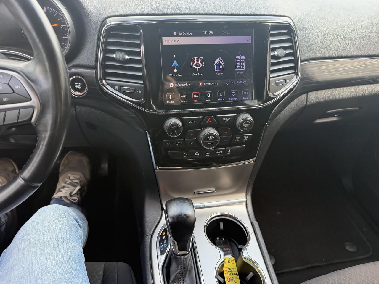 2019 Jeep Grand Cherokee Laredo E Photo
