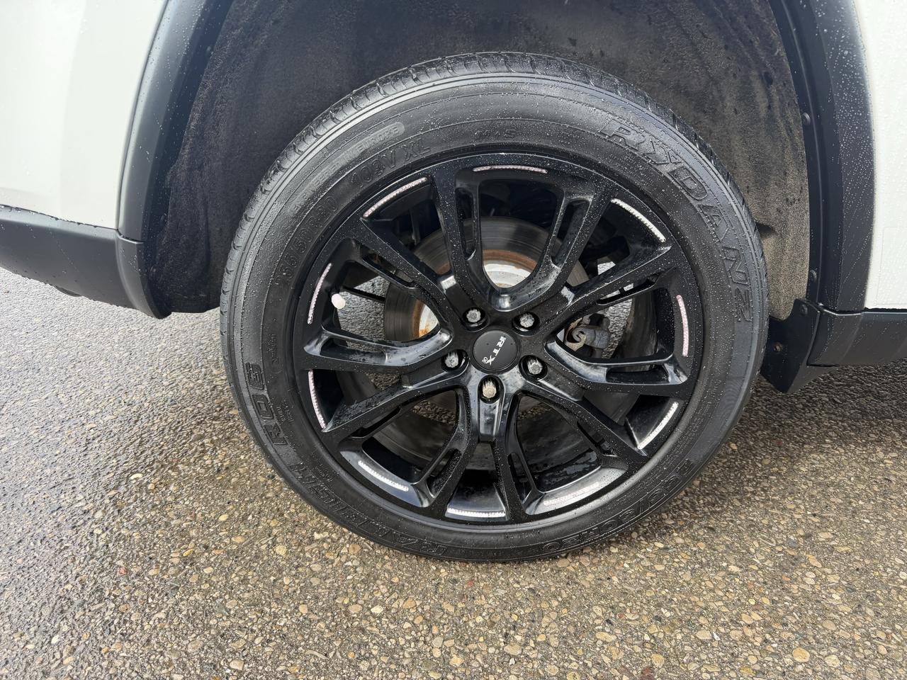 2019 Jeep Grand Cherokee Laredo E Photo